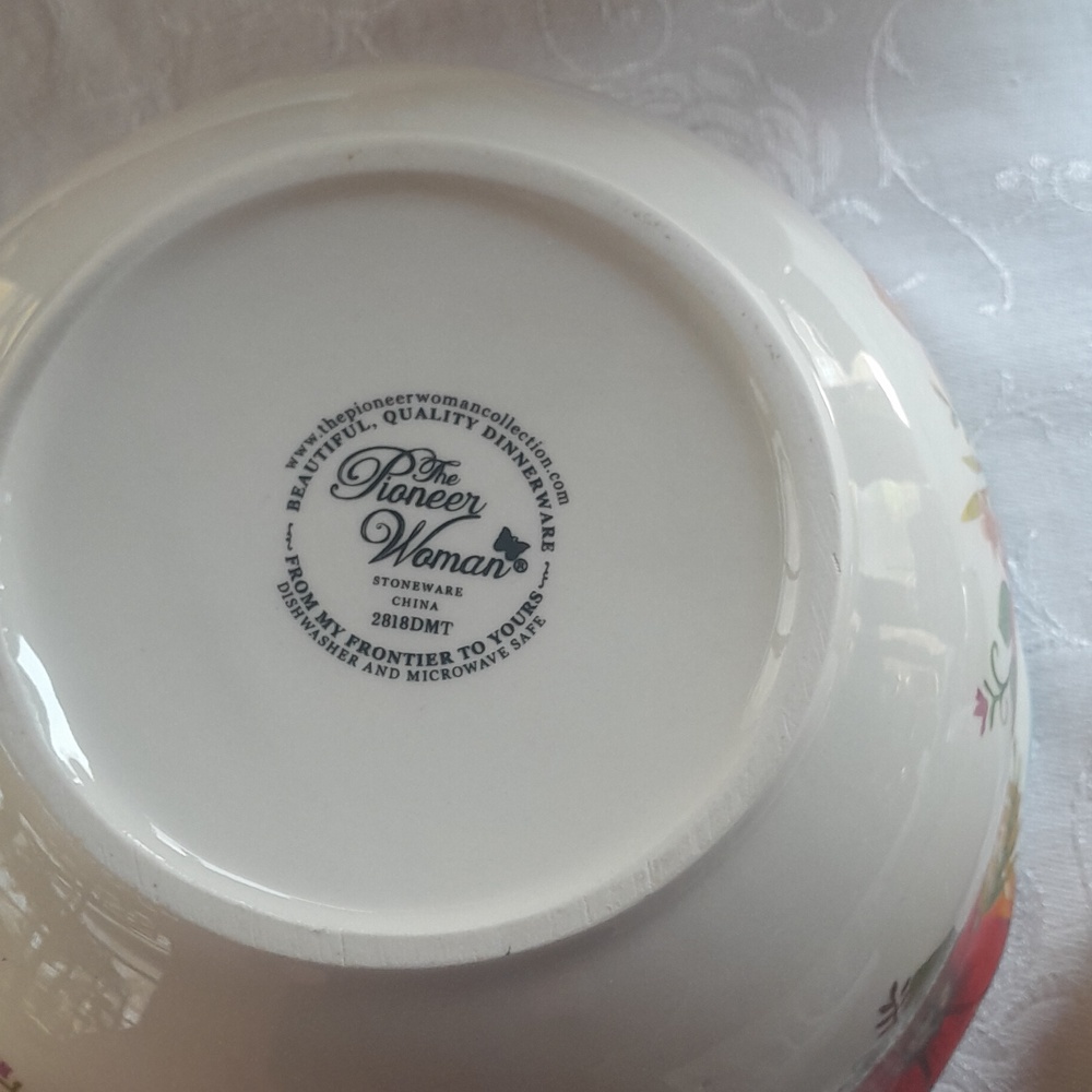 The Pioneer Woman Floral Mixing Bowls in White, Red, Green - Picture 2 of 4